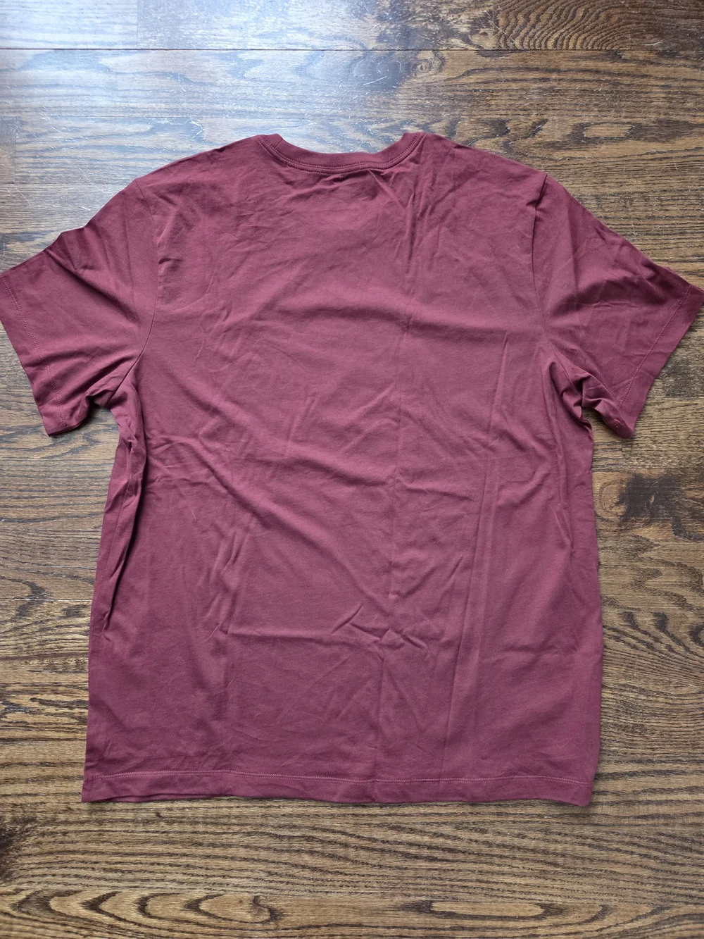 Nike Men's Maroon Graphic Swoosh Tee